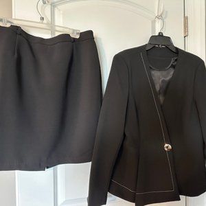 BLACK 2PC SKIRT SUIT - SIZE 12